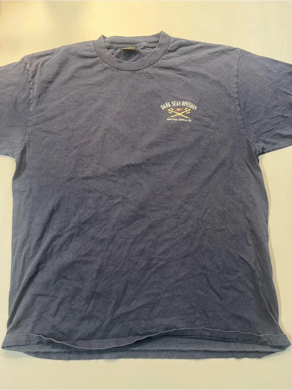 Dark Seas Division Nautical Supply Co Navy Graphic T-Shirt Ship Back Print Men’s